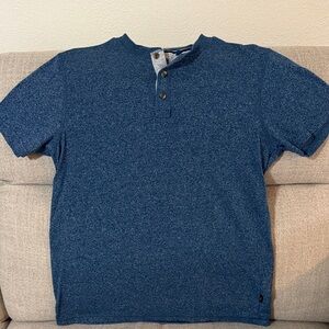 Lee Men's Casual Blue Henley Shirt - size M